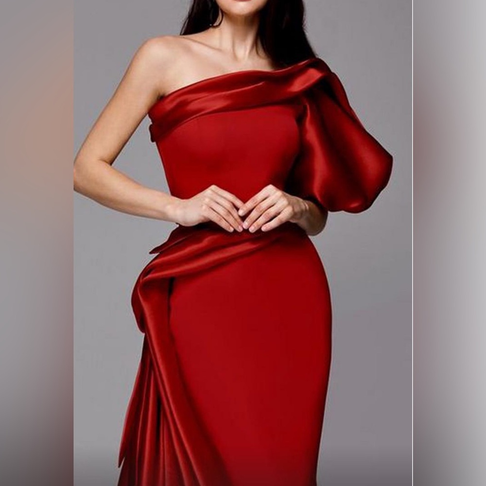 Red Ruffled Asymmetrical One-Shoulder Dress - Picture 2 of 3
